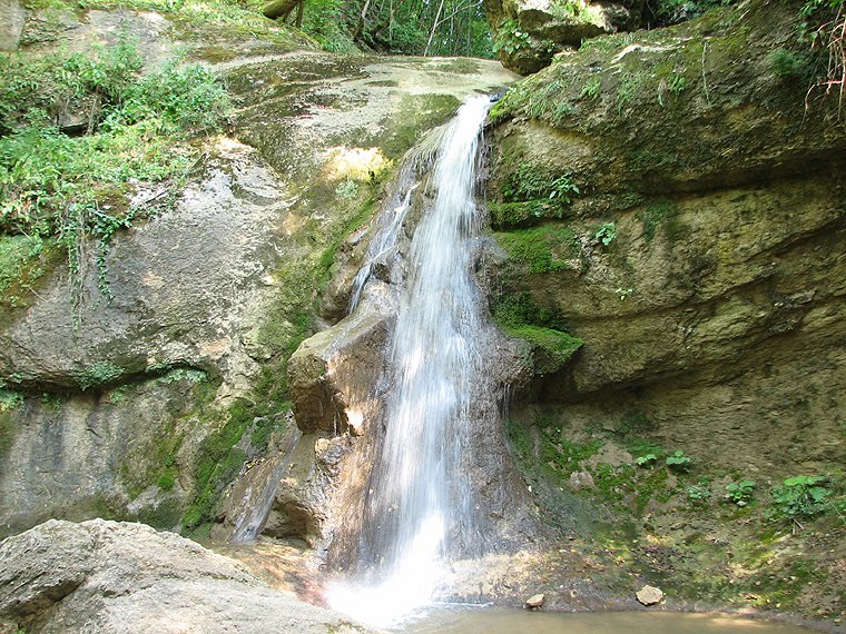 Водопад на ручье Мешоко (Waterfall on the river Mishoko), Каменномостский