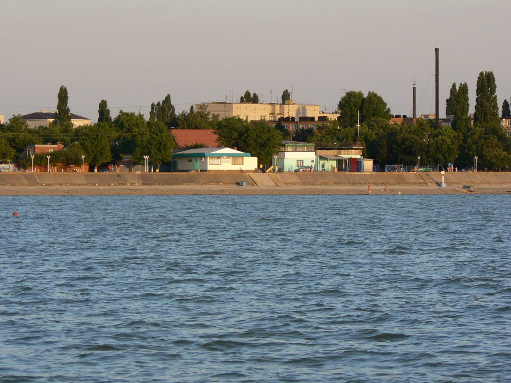 Пляж возле кафе Турист, Приморско-Ахтарск