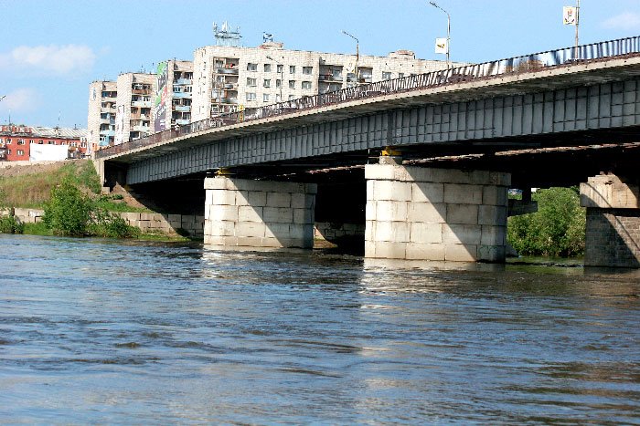 Мост через Кан, Канск