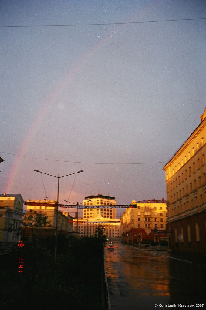 Polar Days Night. Night Rainbow! Leninskiy Prospekt. 01:41, 19 July 2001, Норильск