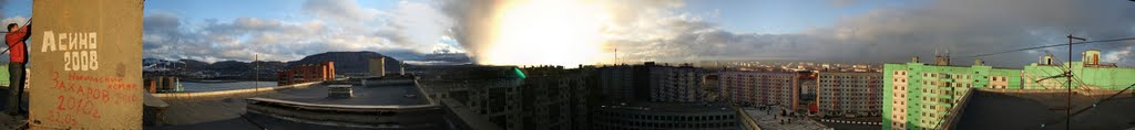 Панорама с крыши 5 подъезда by T-chetverty. 2010, Норильск