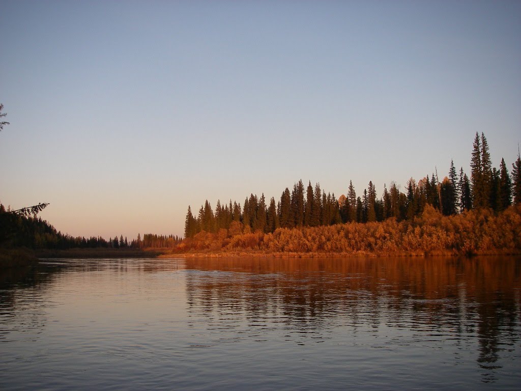 река Вельмо, осенний закат на реке, Северо-Енисейский