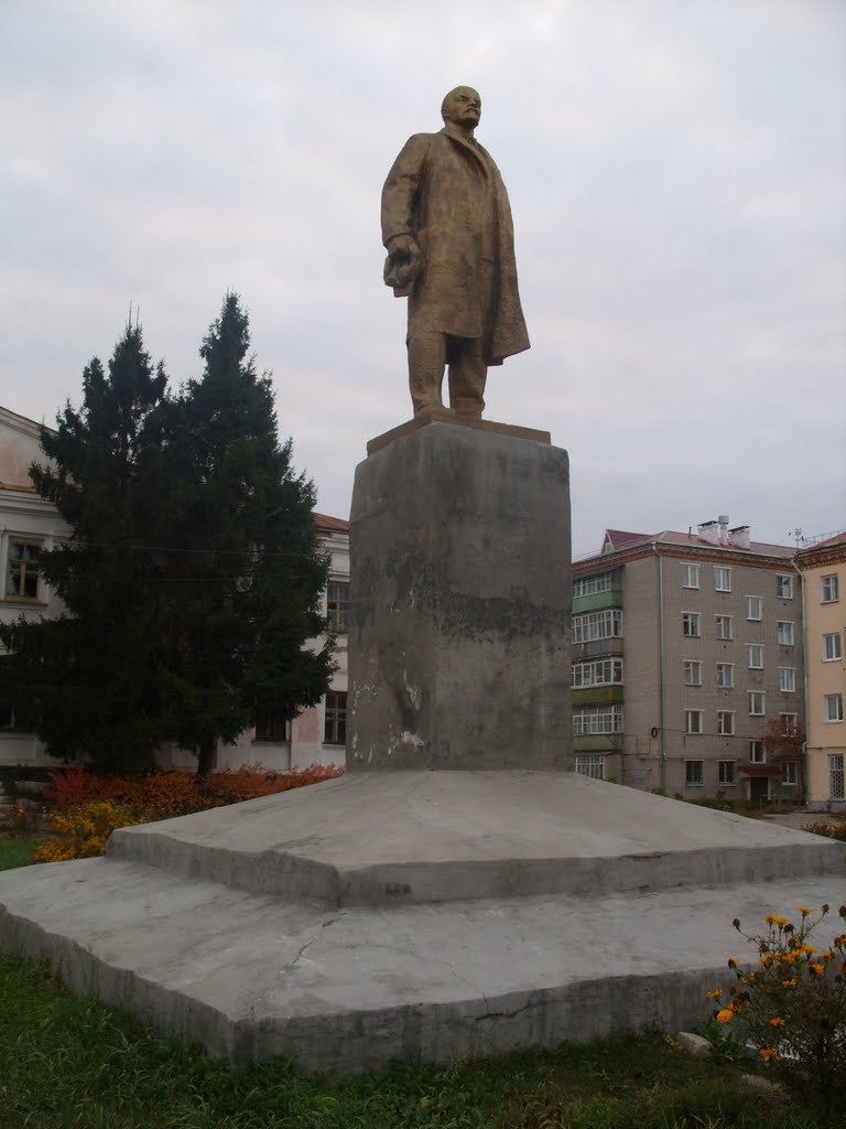 Катайск, Ленин с кепкой в руке., Катайск