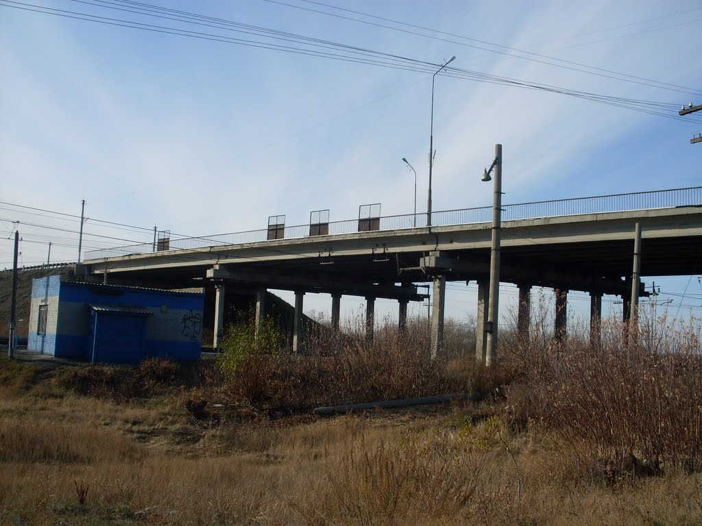 Мост (Bridge through railway), Макушино