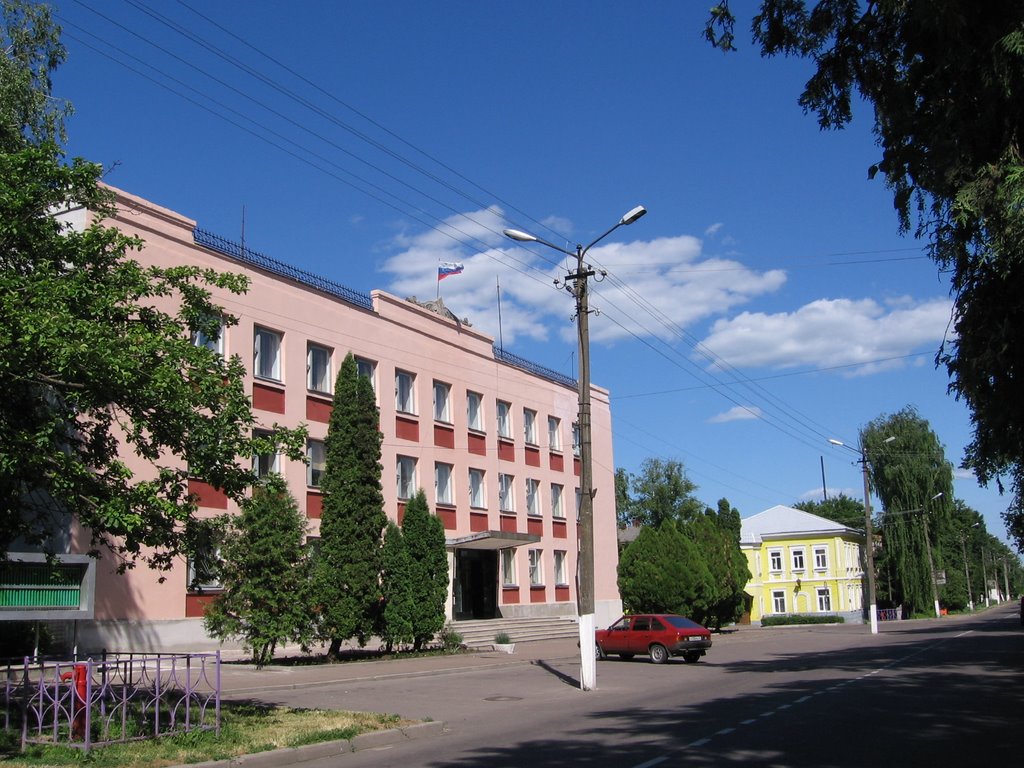 Lenina str., Sudzha city hall (Администрация Суджи, ул. Ленина), Суджа