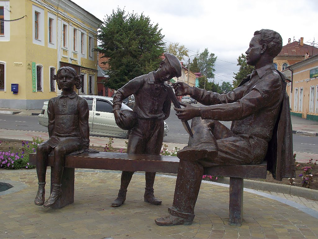 Памятник  художнику Н.Н. Жукову, Елец