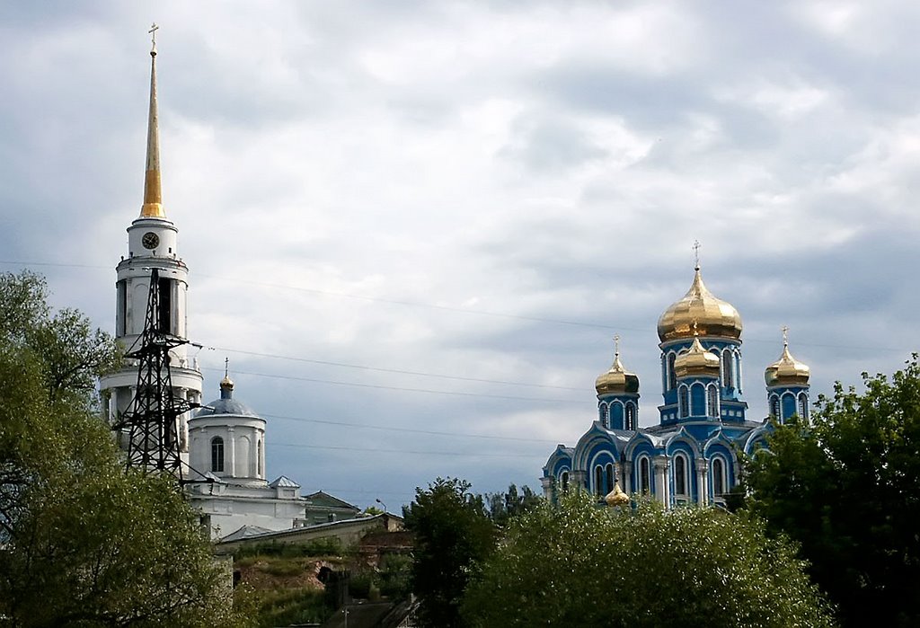 Купола монастыря в Задонске, Задонск