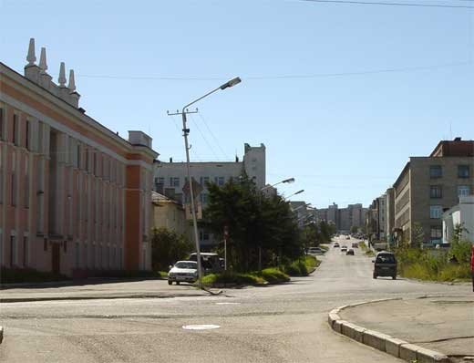 http://ber.magadan.ru. Здесь начинается улица Дзержинского, Магадан