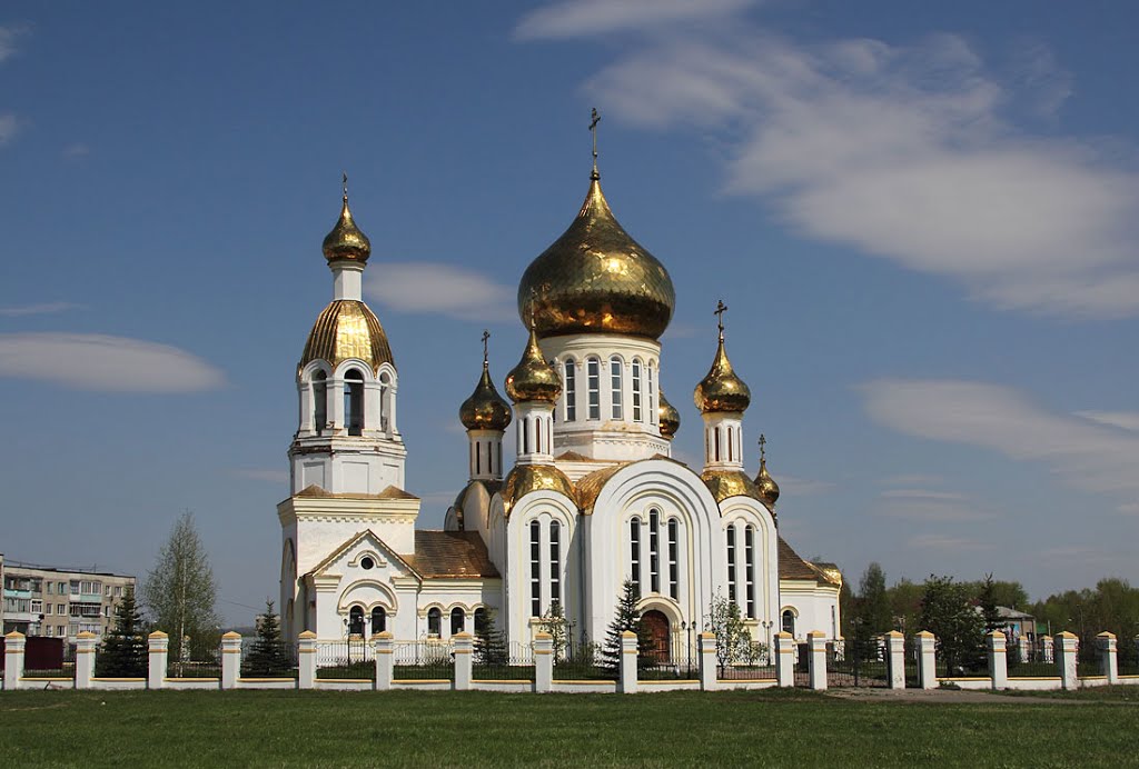 Храм в п.Комсомольский, Комсомольский
