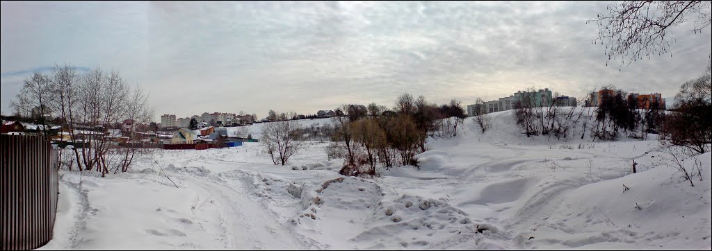 Вид на долину речки Нахабинки (или Грязевы) в сторону Нахабино, Дедовск