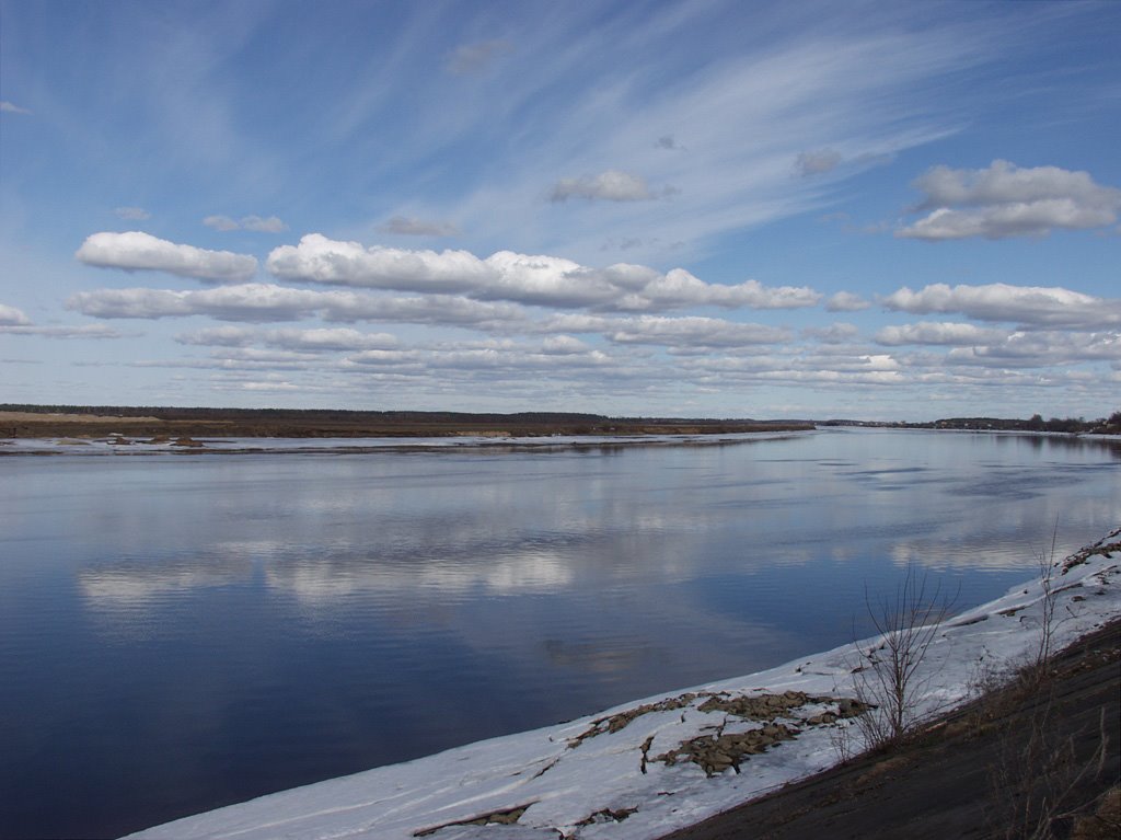 Volga river, Дубна