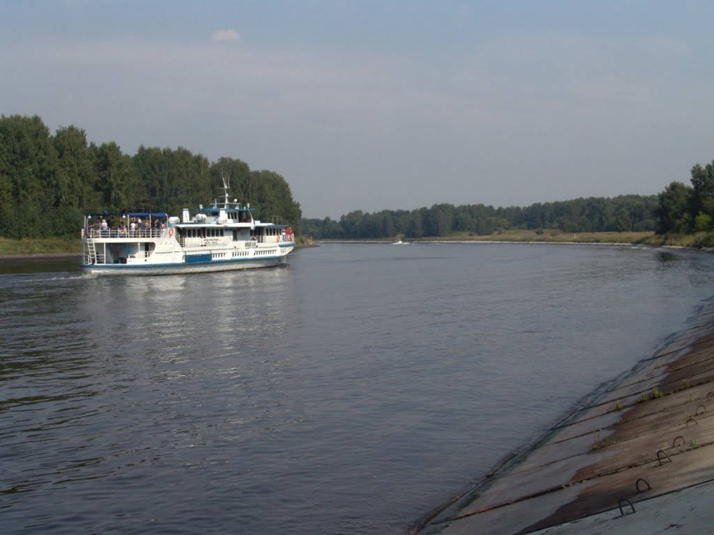 Канал "Москва - Волга" в районе Пироговского Водохранилища, Клязьма
