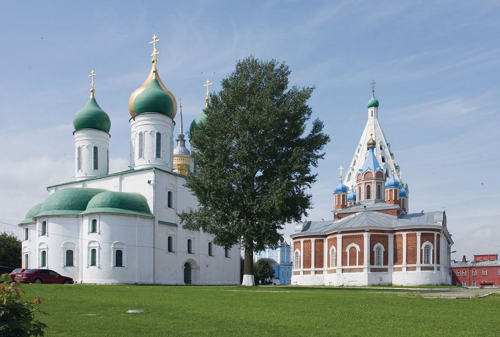 Uspensky and Tikhvinsky Cathedrals / Kolomna, Russia, Коломна