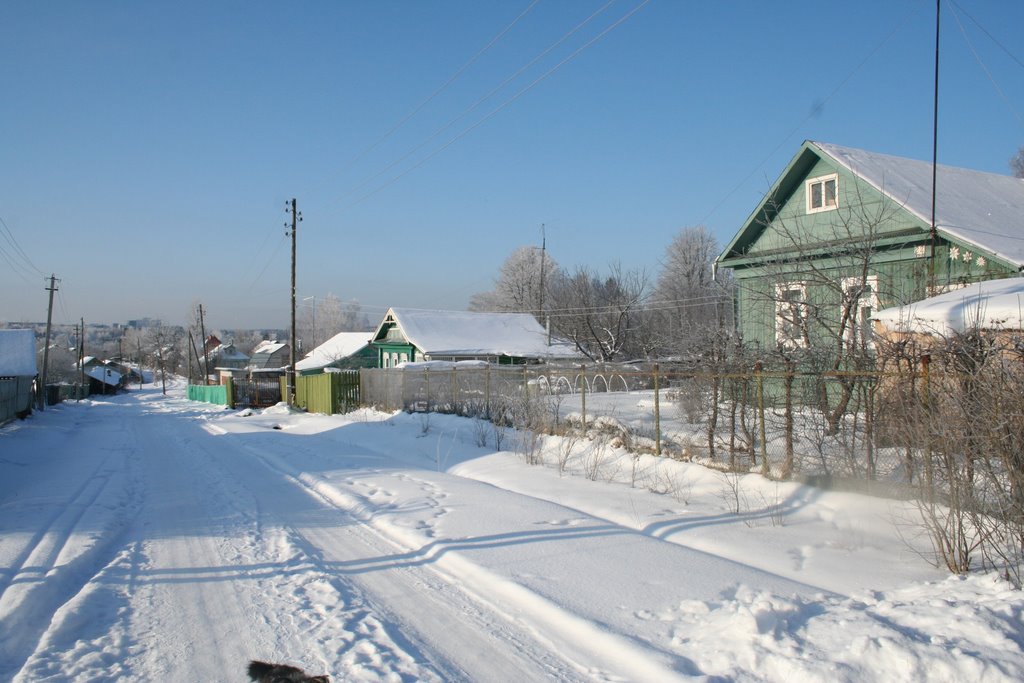 Посёлок Южный (Пикуниха), Краснозаводск