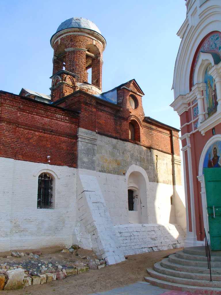 Церковь Иоакима и Анны Иоакимо-Аннинского (Якиманского) монастыря (Можайск), Можайск