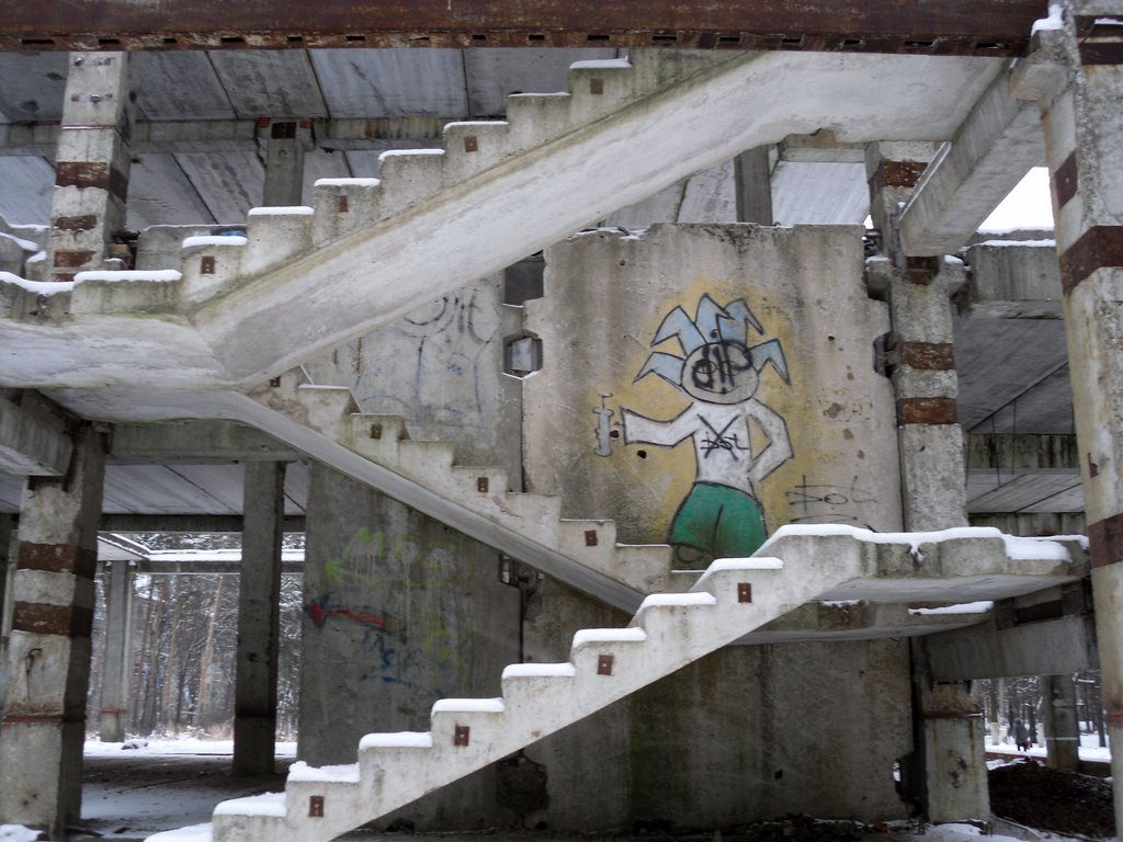 Сталк по заброшенному корпусу санатория "МОНИНО" - YouTube