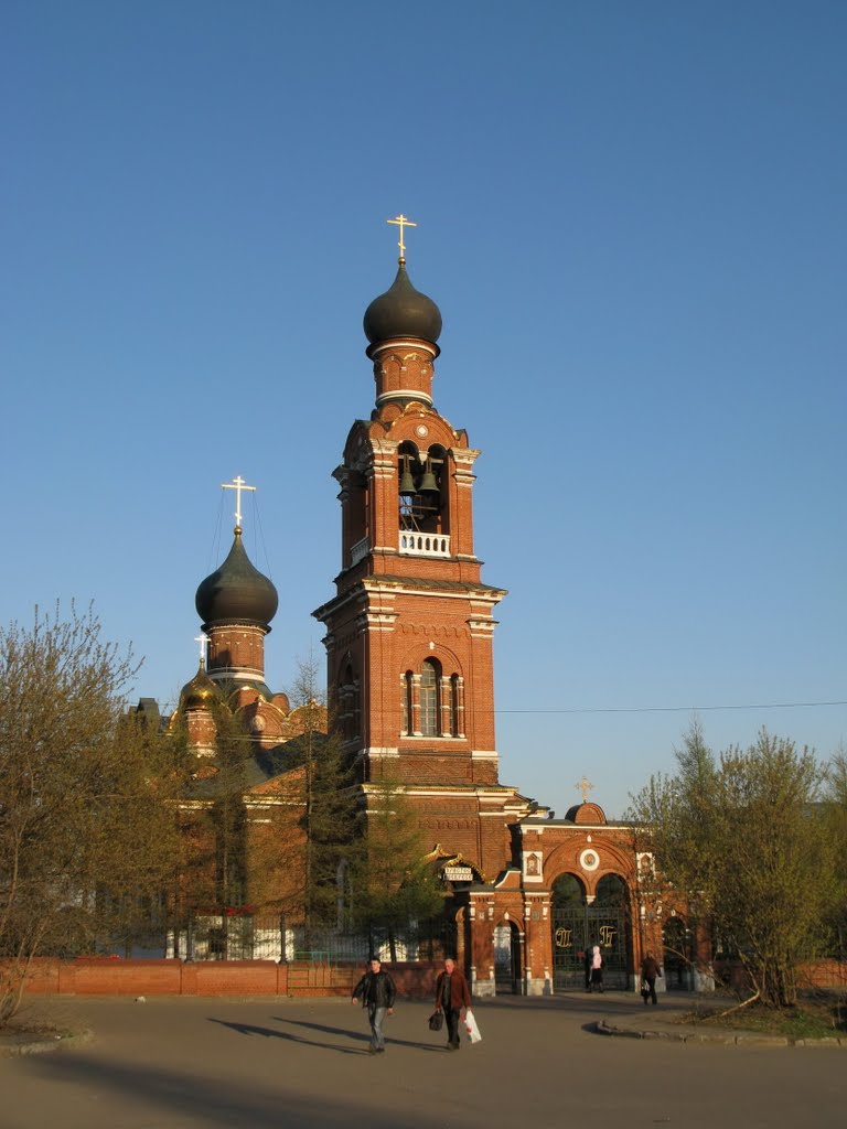 Church near Trikotazhnaia station, Новоподрезково