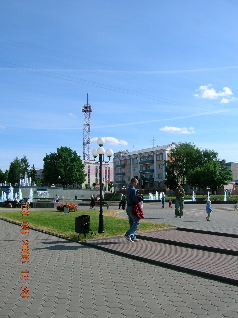 Noginsk Fountain Square in June of 2007 - Фонтанная Площадь в Ногинске в июне 2007, Ногинск