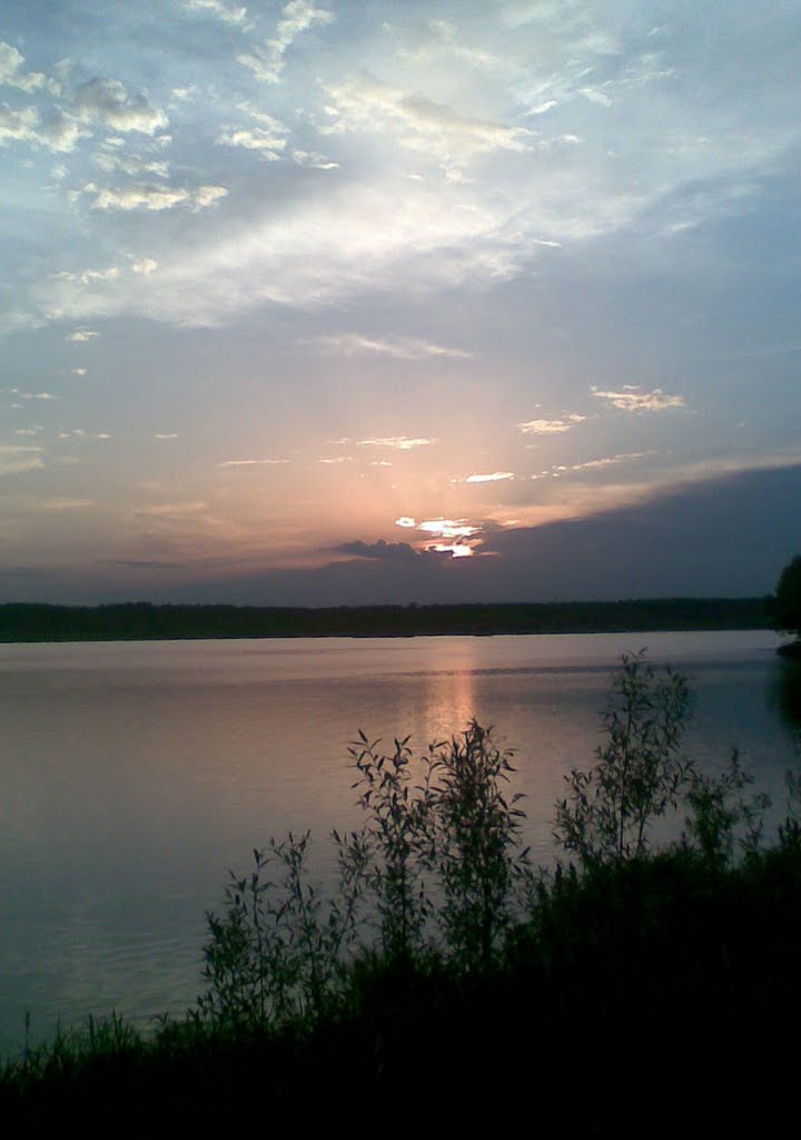 Закат над озером, Обухово