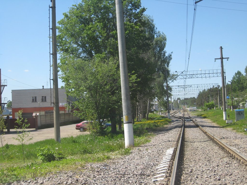 Железная дорога и станция, Привокзальный