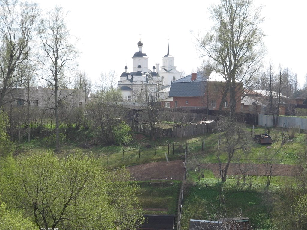 Вид на Храм Дмитрия Солунского / View on Dmitry Solunsky Temple, Руза