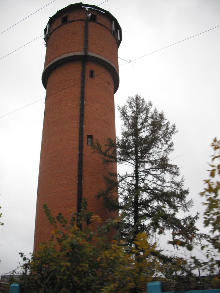 водонапорная башня на территории  Сходня-мебель, Сходня