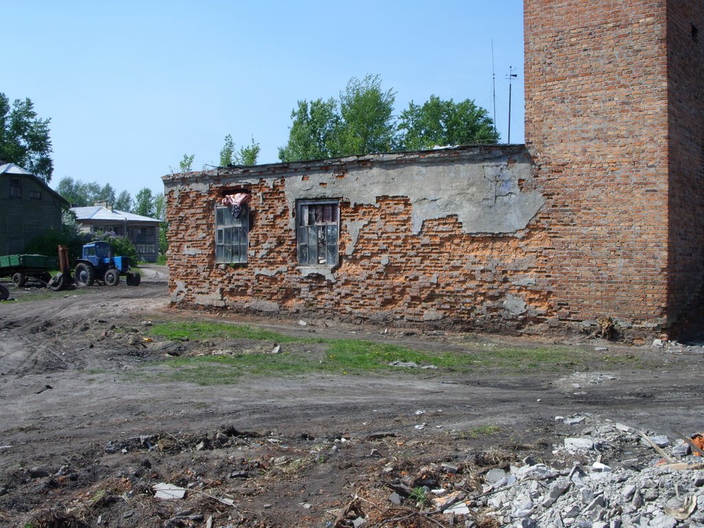 Пожарная часть. Советская кладка. The Firemen base. A Soviet brickwork, Туголесский Бор
