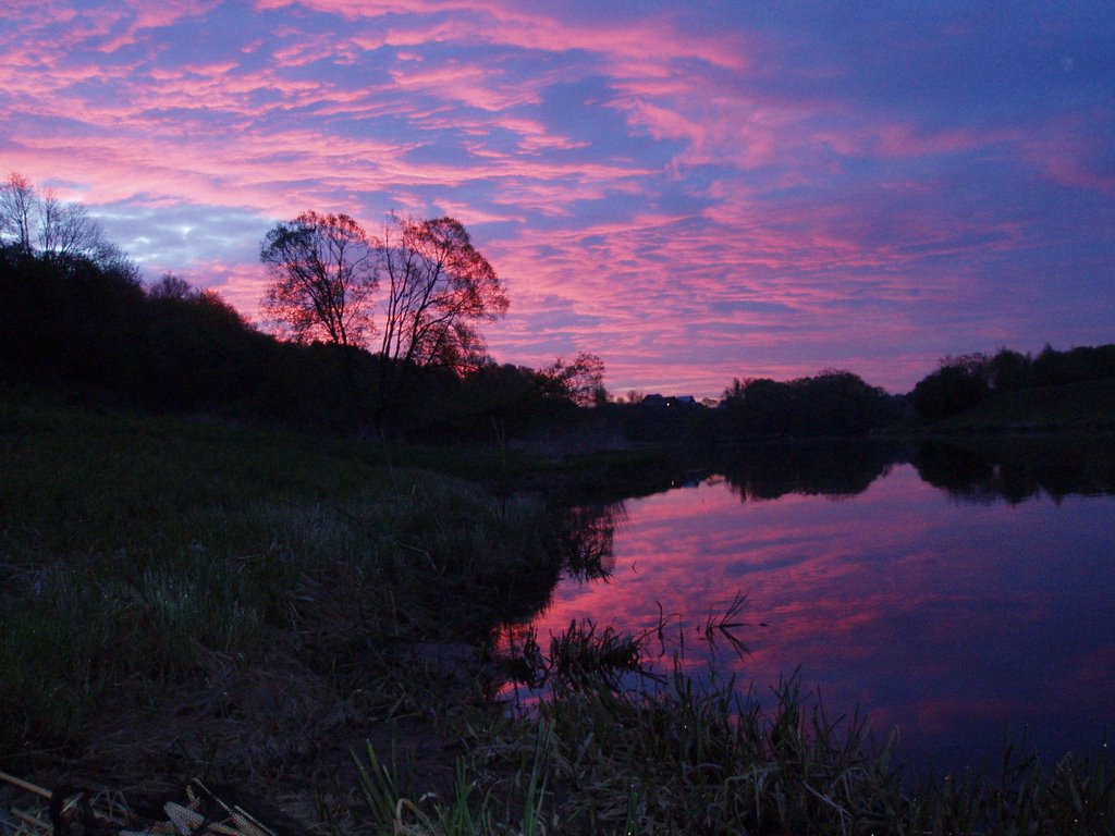 Восход над рекой, Тучково