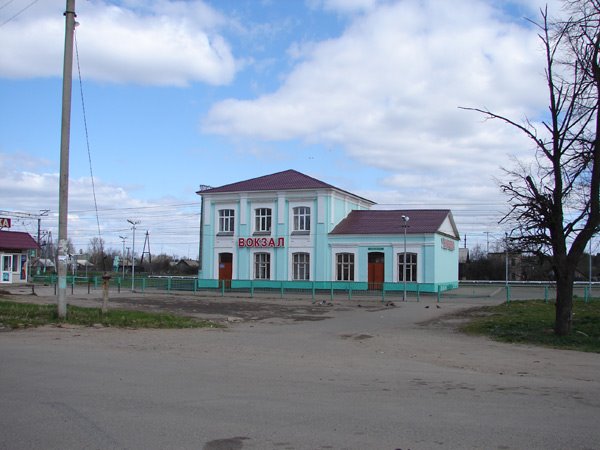 Вокзал в Уваровке, Уваровка