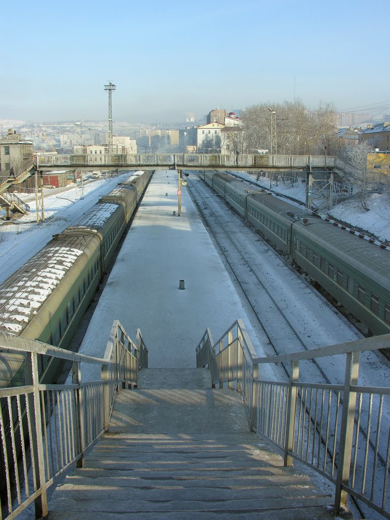 Platforms of railway station Murmansk, Мурманск