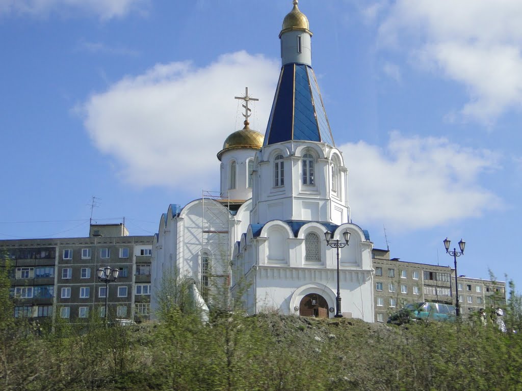 Ortodoks church in memory of viktims of submarine Kursk accident, Мурманск