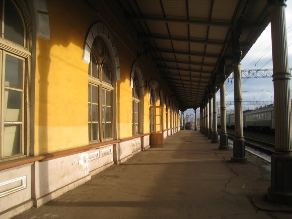 Вокзал, Малая Вишера