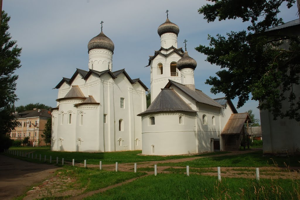 Старая Русса. Спасо-Преображенский монастырь, вид с северо-востока, Старая Русса