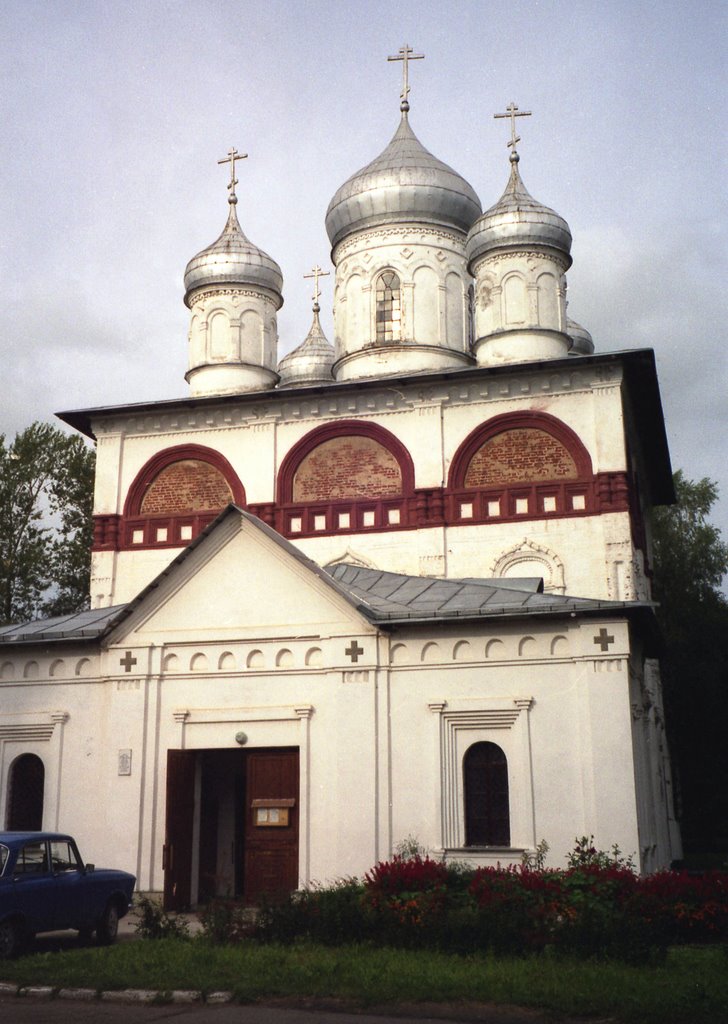 Церковь Св. Троицы, Старая Русса