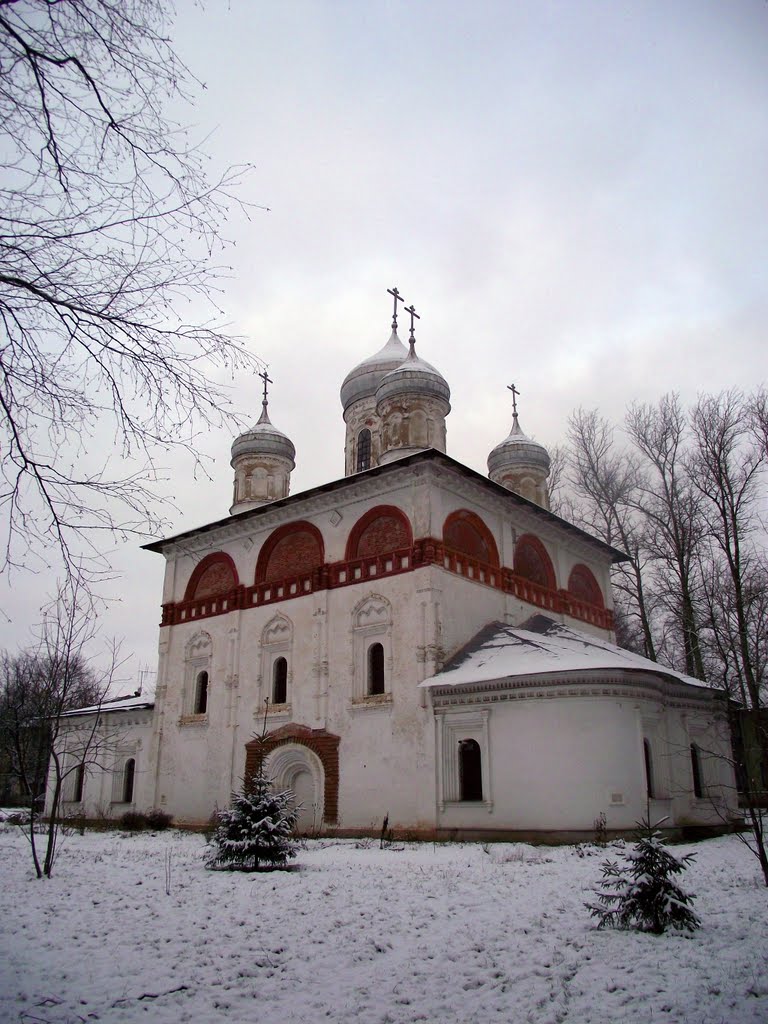 Церковь Святой Троицы, Старая Русса