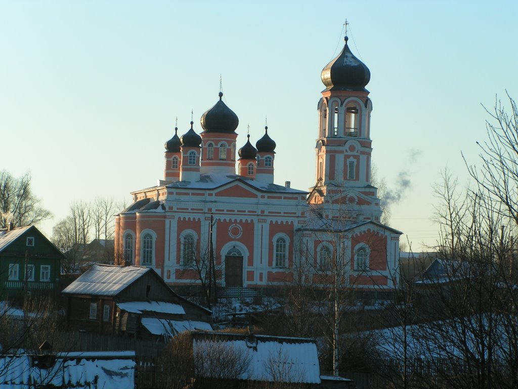 Troitckaya charch in Krestcy. Церковь Святой Троицы в Крестцах, Хвойное