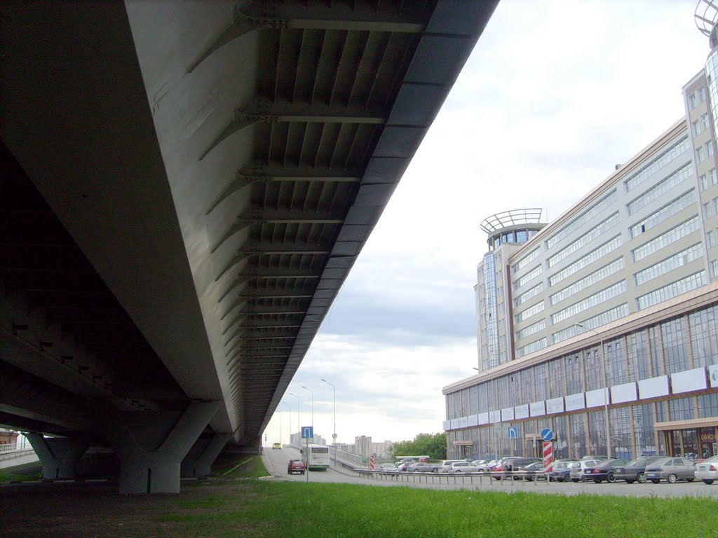 Метро-мост. Взгляд пешехода., Омск