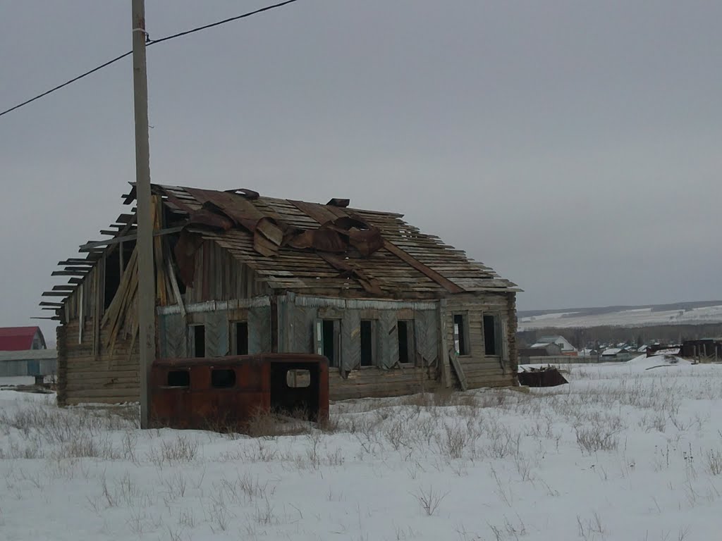 Недостроенный дом, Пономаревка