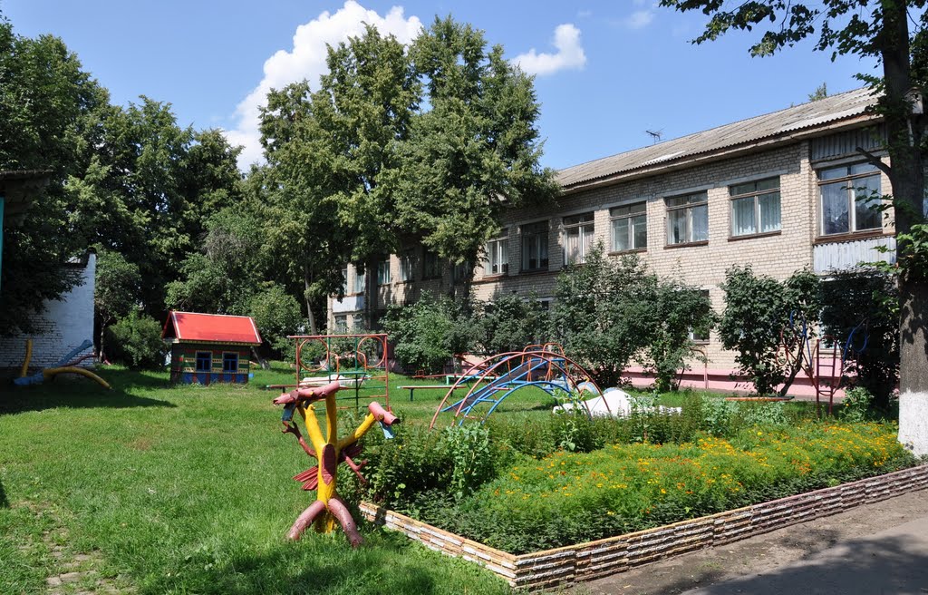 Двор детского сада, Мценск