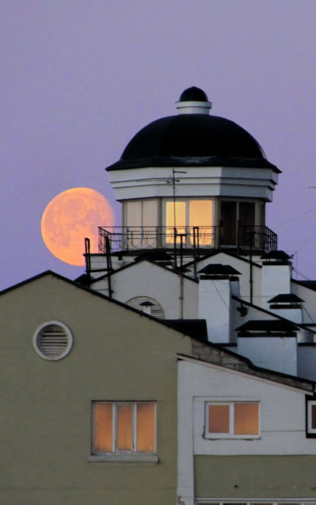 Луна на Башне The Moon on the Tower, Орел