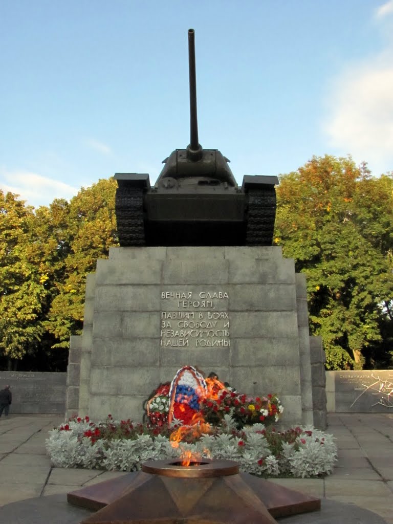 Памятник Освободителям Орла, Орел