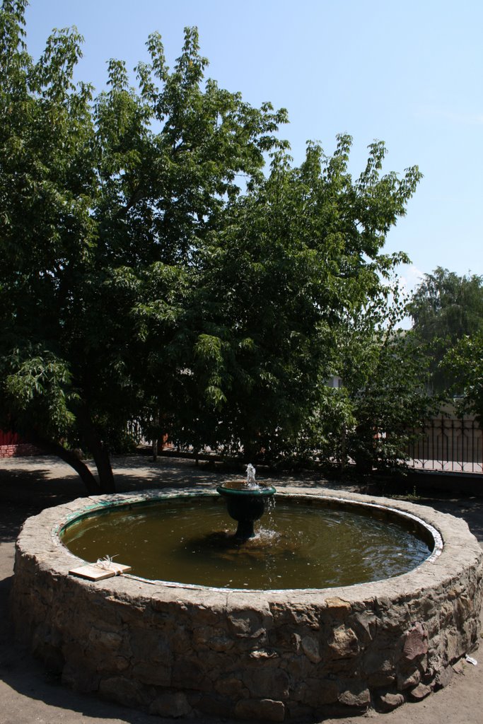 Fountain near "Magnit" shop, Земетчино