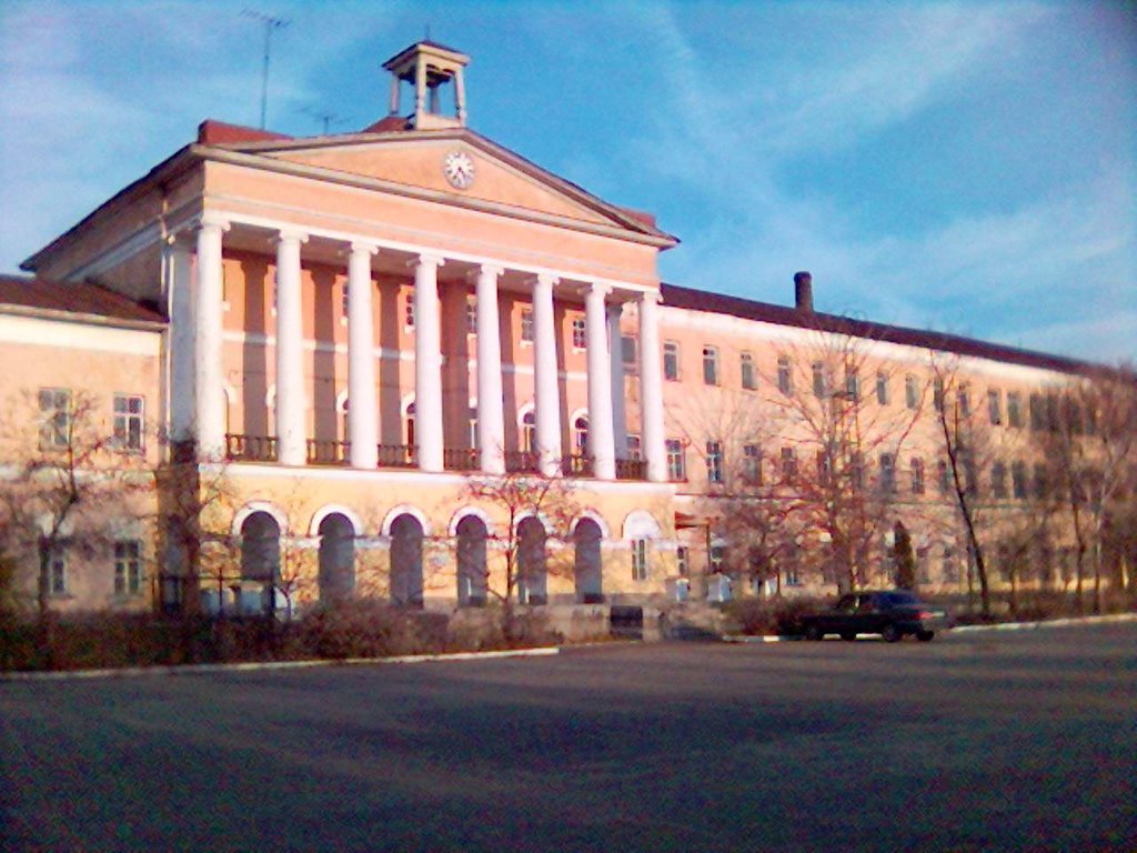 Здание на заводской площади, Никольск