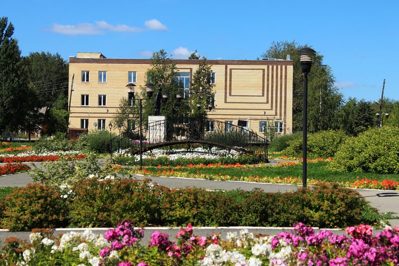 Центральная площадь города летом, Верещагино