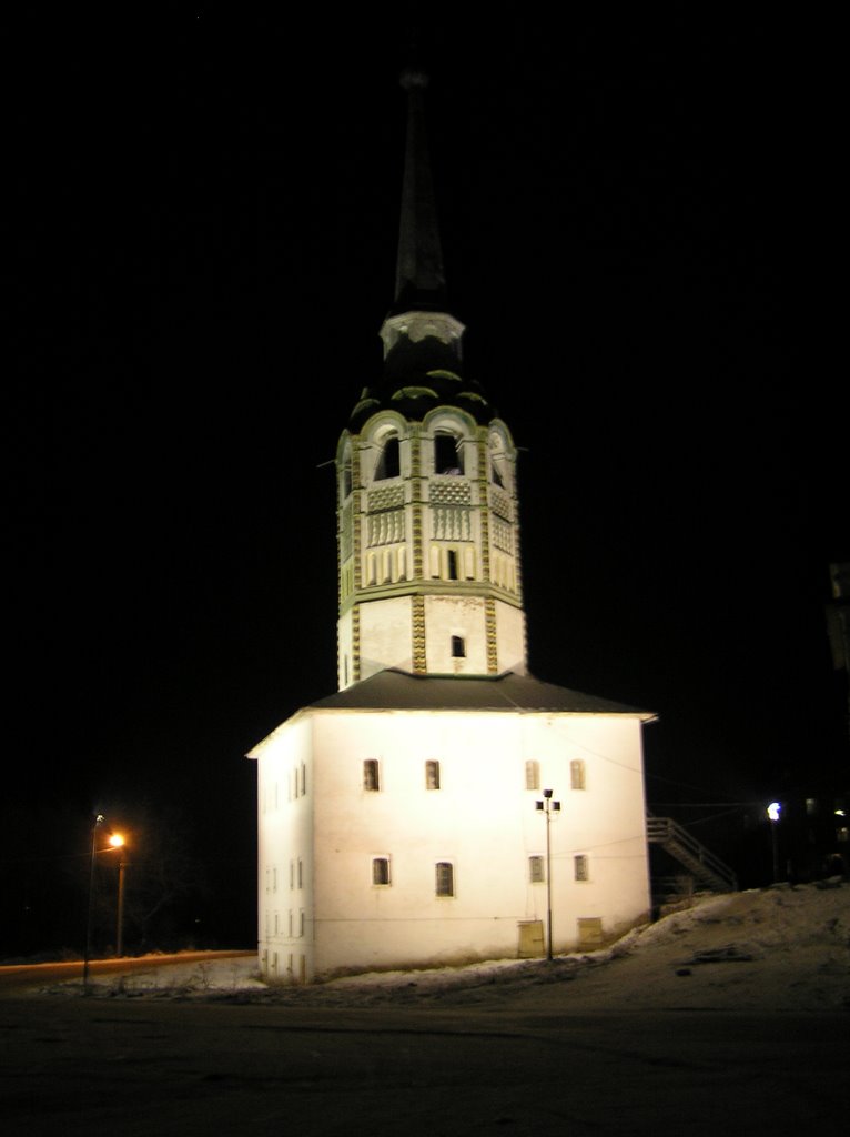 Колокольня ночью, Соликамск