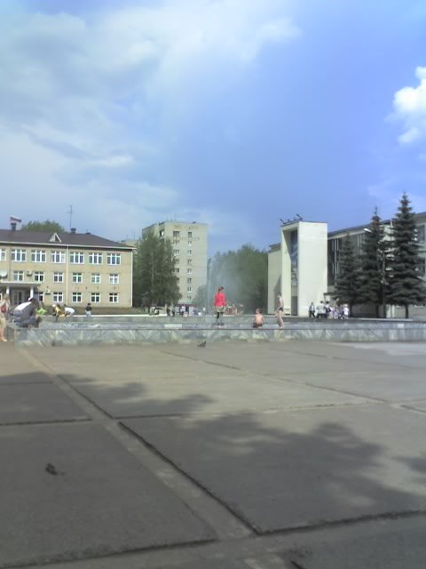 фонтан в центре города, Чайковский