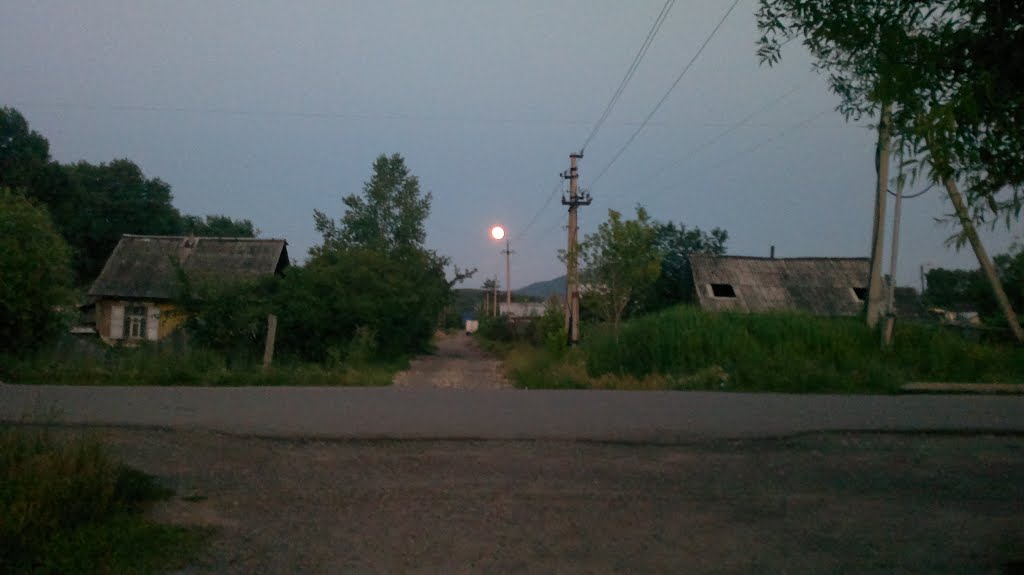 Луна, Арсеньев