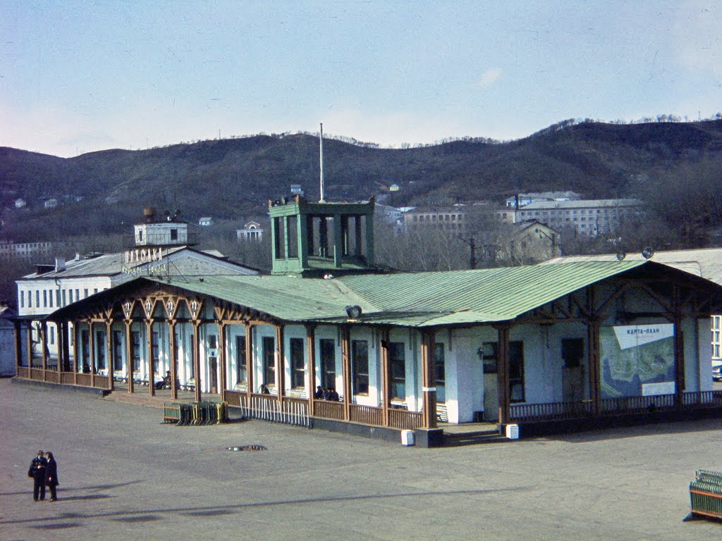 Russia, Nakhodka, spring 1976. The old marine station., Находка