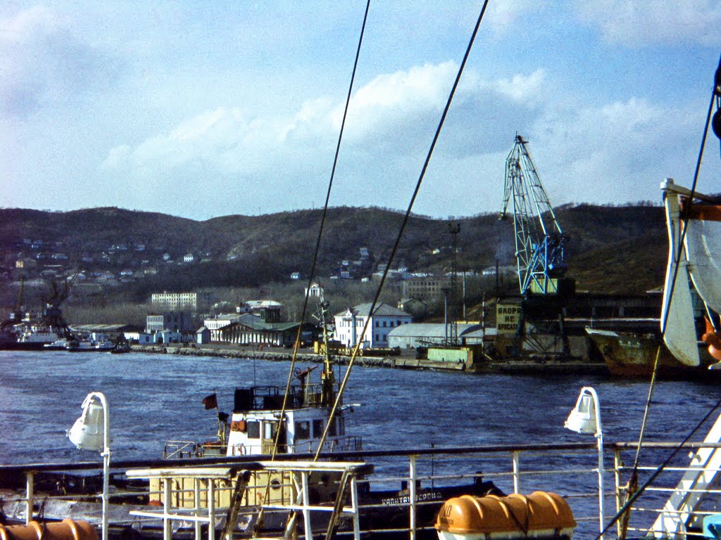 Nakhodka, Russia, spring 1976. The passenger port., Находка
