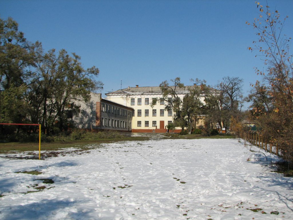 24 школа внутренний двор, Уссурийск